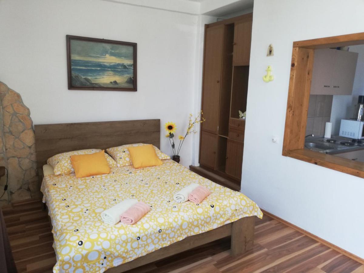 Apartmani Sidro Senj Senj  Eksteriør bilde