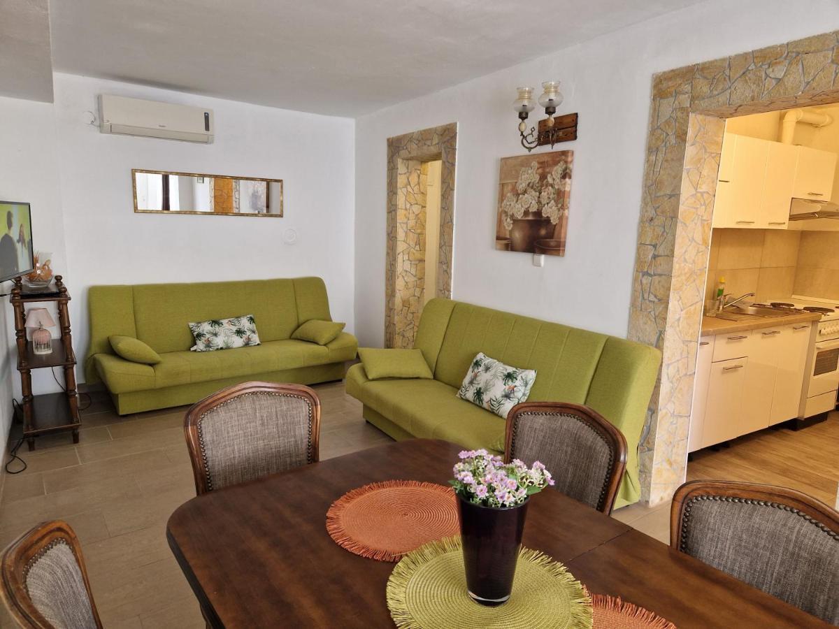 Apartmani Sidro Senj Senj  Eksteriør bilde